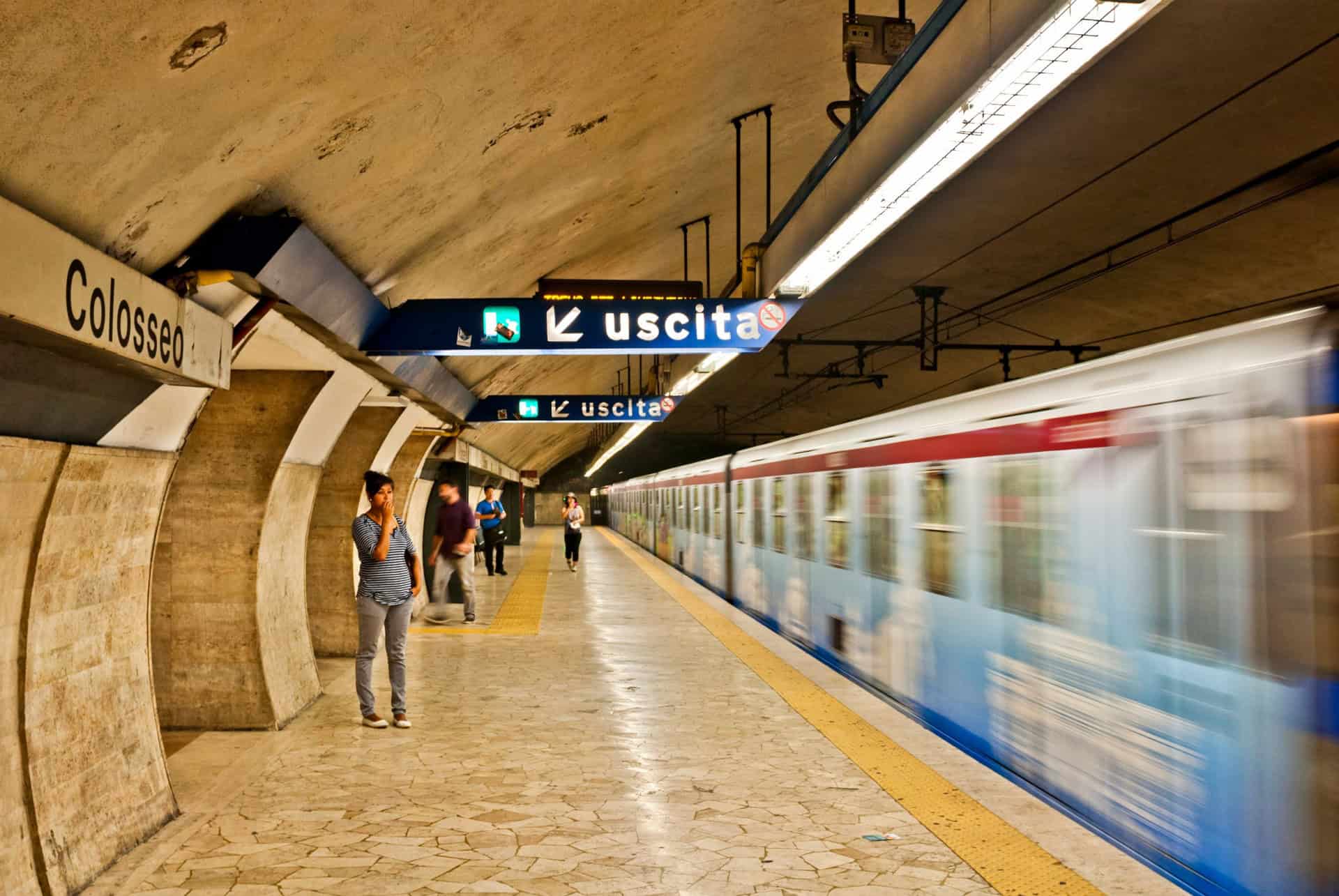 station de metro rome